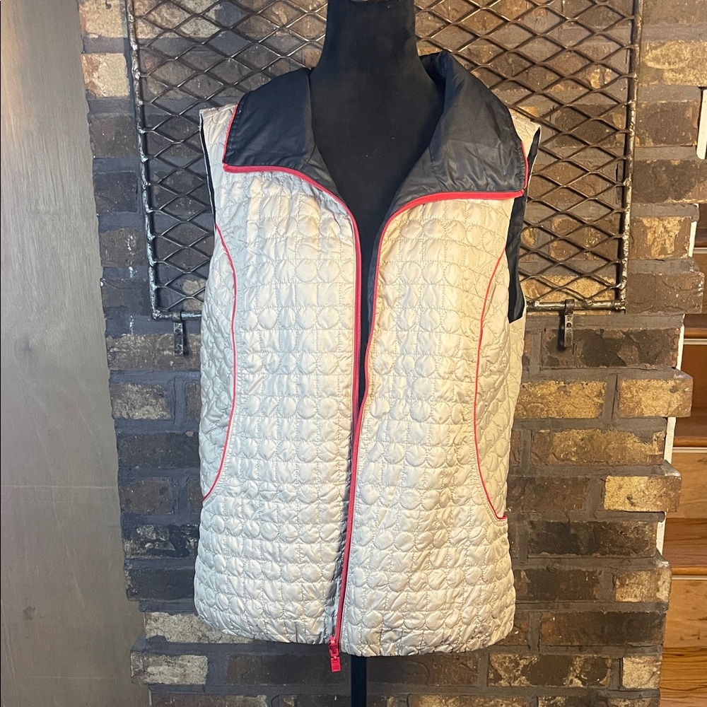 UBU Reversible Quilted Women's Vest - Cream, Red  and Black L
